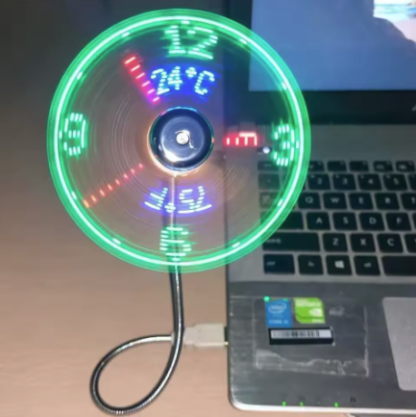 Ventilador USB con pantalla de reloj y temperatura en tiempo real, ideal para computadoras portátiles y PC.